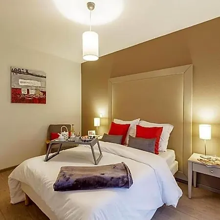 Zenao Aparthotel 3*